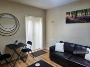 1 bedroom in a house share to rent