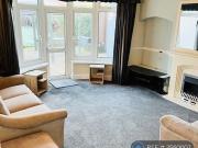 1 bedroom in a house share to rent