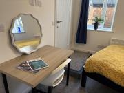 1 bedroom in a house share to rent