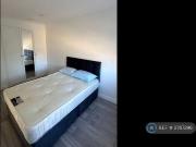 1 bedroom in a house share to rent