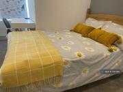 1 bedroom in a house share to rent