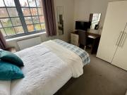 1 bedroom in a house share to rent