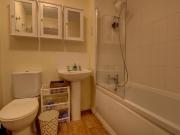 1 bedroom in a house share to rent