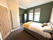 1 bedroom in a house share to rent