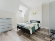 1 bedroom in a house share to rent