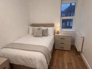 1 bedroom in a house share to rent