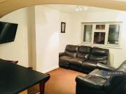 1 bedroom in a house share to rent