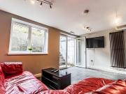 1 bedroom in a house share to rent