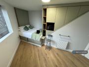 1 bedroom in a house share to rent