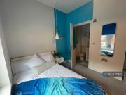 1 bedroom in a house share to rent