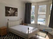 1 bedroom in a house share to rent