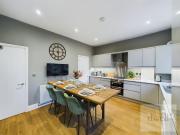 1 bedroom in a house share to rent