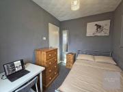 1 bedroom in a house share to rent