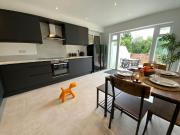 1 bedroom in a house share to rent