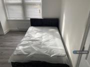 1 bedroom in a house share to rent