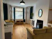 1 bedroom in a house share to rent