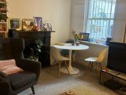 1 bedroom Kennington flat with garden patio