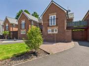 1 Bedroom Link Detached House