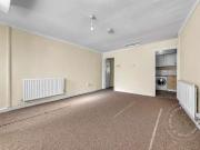 1 Bedroom Maisonette Flat