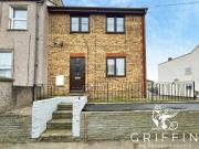 1 Bedroom Maisonette Flat