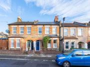 1 Bedroom Maisonette Flat