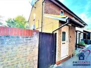1 bedroom maisonette for rent in Dimsdale Crescent,...