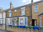 1 Bedroom Maisonette For Rent In Sittingbourne, Kent