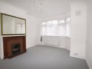 1+ bedroom maisonette for sale in Oak Tree Dell,...