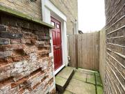 1 bedroom maisonette to rent