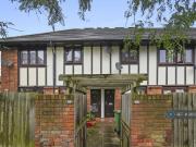 1 bedroom maisonette to rent