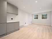 1 bedroom maisonette to rent