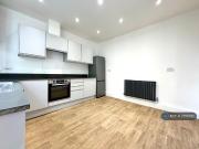 1 bedroom maisonette to rent