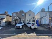 1 bedroom maisonette to rent