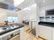 1 bedroom mews to rent