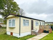 1 Bedroom Park Home For Sale In Sacketts Grove, Jaywick Lane