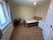 1 bedroom parking to rent