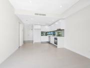 1 bedroom plus Study Apartment For lease!