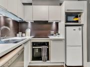 1 bedroom private hall to rent