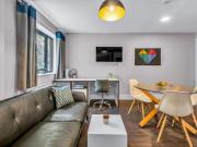 1 bedroom private hall to rent