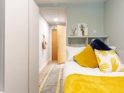 1 bedroom private halls to rent