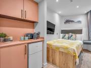 1 bedroom private halls to rent