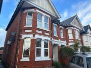 1 bedroom property for rent in 15 Thornbury Avenue,...