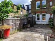 1 bedroom property for sale in Montague Road, Wimbledon,...