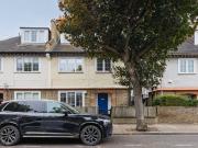 1 bedroom property in Amerland Road, London, SW18 £2,000... 1 bedroom property in Amerland Road, London, SW18 £2,000...