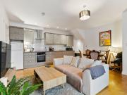 1 bedroom property in Barbauld Road, London, N16 £1,900...