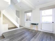 1 bedroom property in Battersea Rise, Battersea, London,...