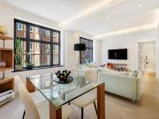 1 bedroom property in Carrington House, Hertford Street,...
