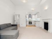 1 bedroom property in Castellain Road, London, W9 £2,500...