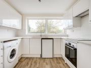 1 bedroom property in Crescent Road, Kingston upon...