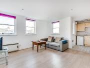1 bedroom property in Earls Court Road, Earls Court,...
